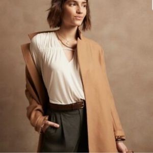 Banana Republic Shirred v neck top